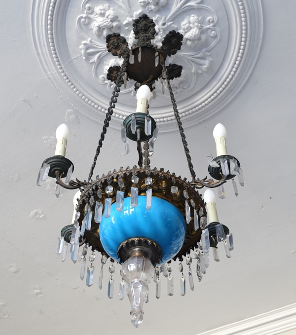 Lustre en cristal de Baccarat et opaline bleue, époque Napoleon III