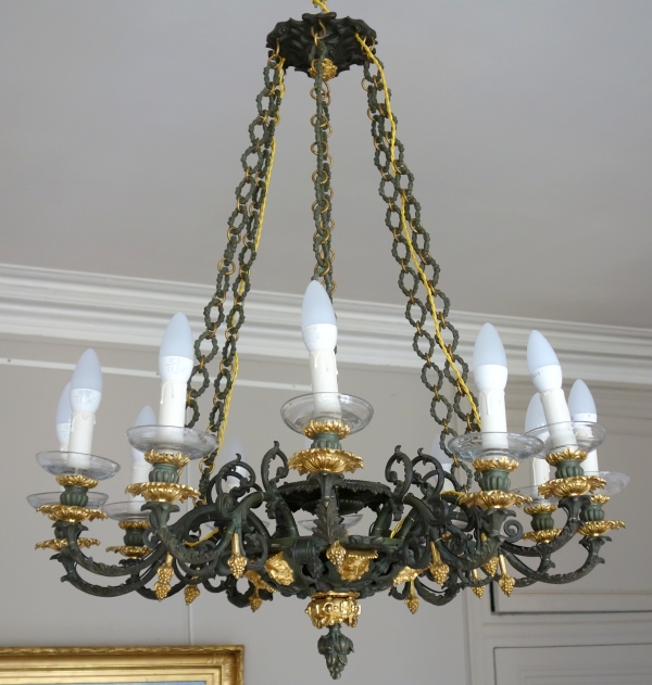 Large 12 lights patinated bronze & ormolu chandelier made for a duke, early 19th century circa 1830