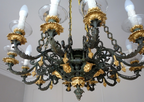 Large 12 lights patinated bronze & ormolu chandelier made for a duke, early 19th century circa 1830