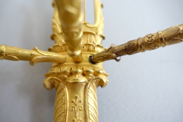 Paire d'appliques Empire en bronze doré au mercure, 3 bras de lumière - attribuées à Claude Galle