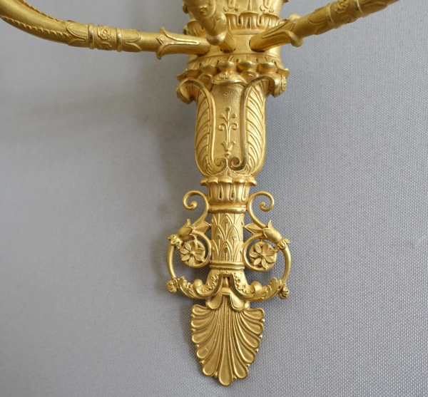 Paire d'appliques Empire en bronze doré au mercure, 3 bras de lumière - attribuées à Claude Galle
