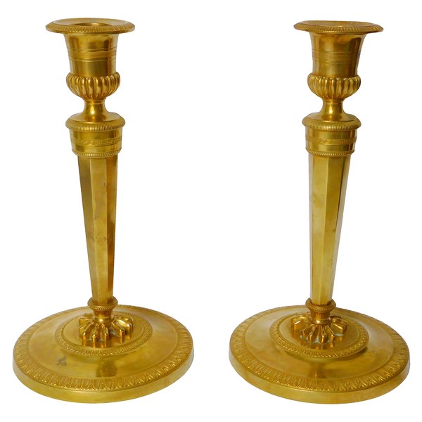 Pair of Empire ormolu bronze candlesticks attributed to Ravrio, early 19th century