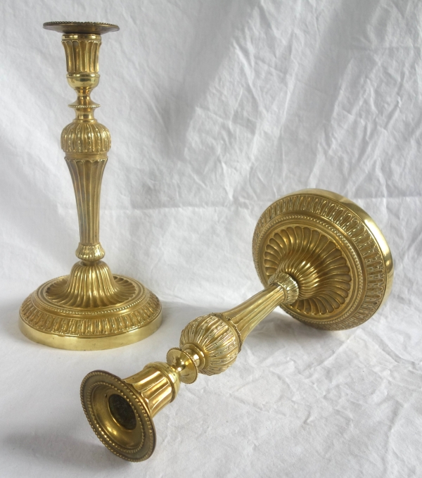 Pair of Louis XVI bronze candlesticks - 18th century