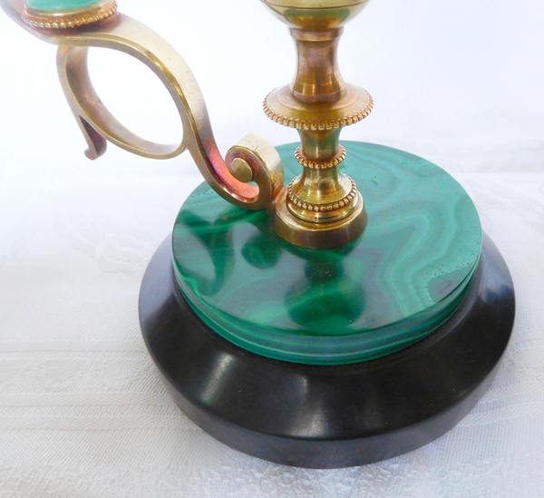 Paire de bougeoirs chandeliers en malachite et bronze doré, Russie, époque XIXe siècle