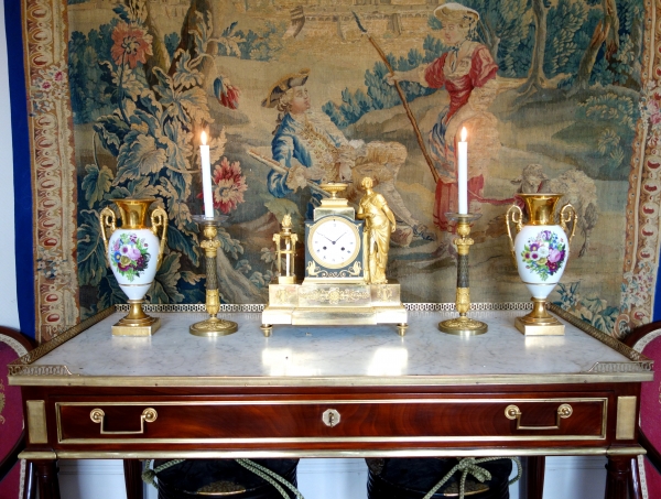 Pair of ormolu Empire candlesticks - France, early 19th century circa 1820