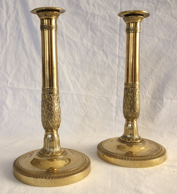 Paire de flambeaux / bougeoirs en canon d’époque Empire Restauration en bronze ciselé - 27,5cm