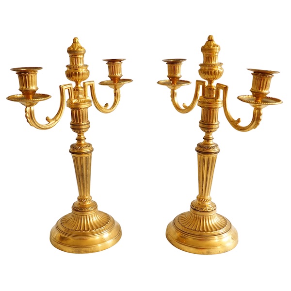Paire de candélabres à 2 ou 3 feux d'époque Louis XVI en bronze doré au mercure - XVIIIe siècle