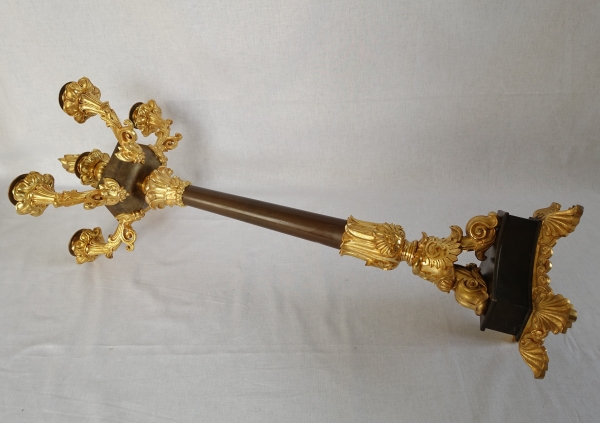 Paire de candélabres à 6 feux en bronze doré et patiné d'époque Restauration - style Empire - 1830