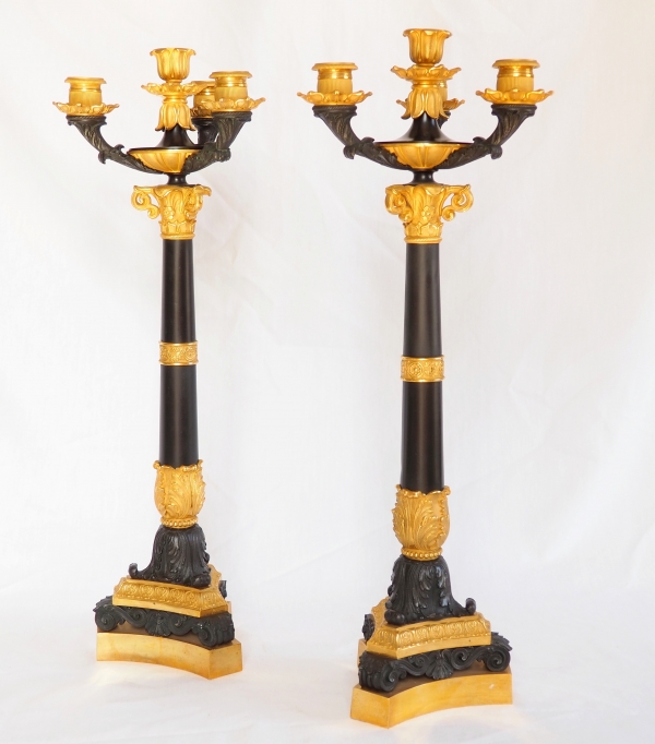 Paire de candélabres 4 feux en bronze doré et patiné d'époque Restauration - style Empire -1830