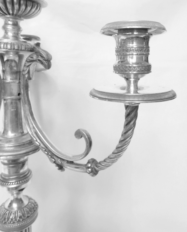 Candélabres en bronze argenté à 4 feux, style Louis XVI Empire d'après un modèle de Claude Galle