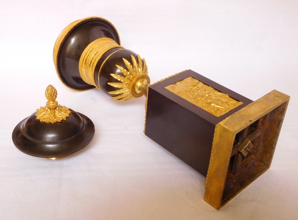 Pair of patinated bronze and ormolu cassolette candlesticks, Empire production - Thomire