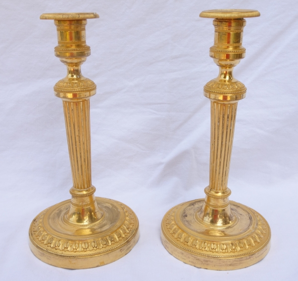 Pair of ormolu bronze candlesticks - Louis XVI period, late 18th century
