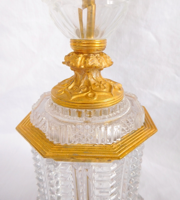 Le Creusot : paire de grands pieds de lampe Charles X en cristal taillé monté bronze doré