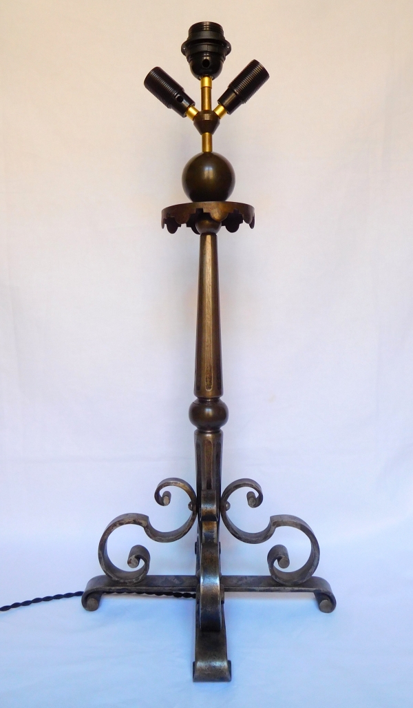 Tall wrought iron lamp, Louis XIV style, Art Deco production in the taste of Raymond Subes