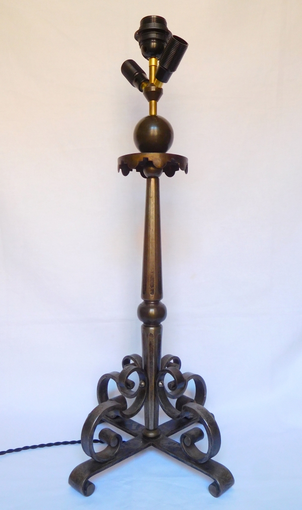 Tall wrought iron lamp, Louis XIV style, Art Deco production in the taste of Raymond Subes