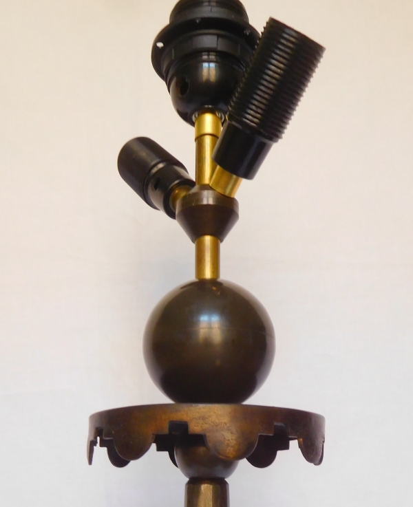 Grande lampe en fer forgé, style Louis XIV, époque Art Déco dans le goût de Raymond Subes