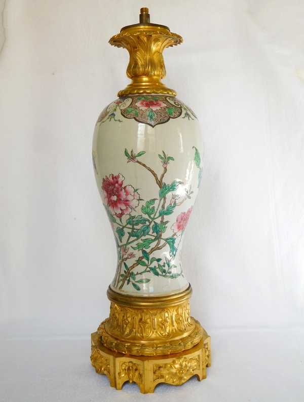 Lampe potiche en porcelaine de Chine, famille rose et bronze doré époque Napoléon III