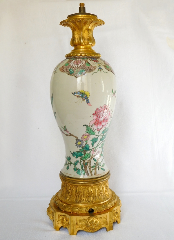 Lampe potiche en porcelaine de Chine, famille rose et bronze doré époque Napoléon III