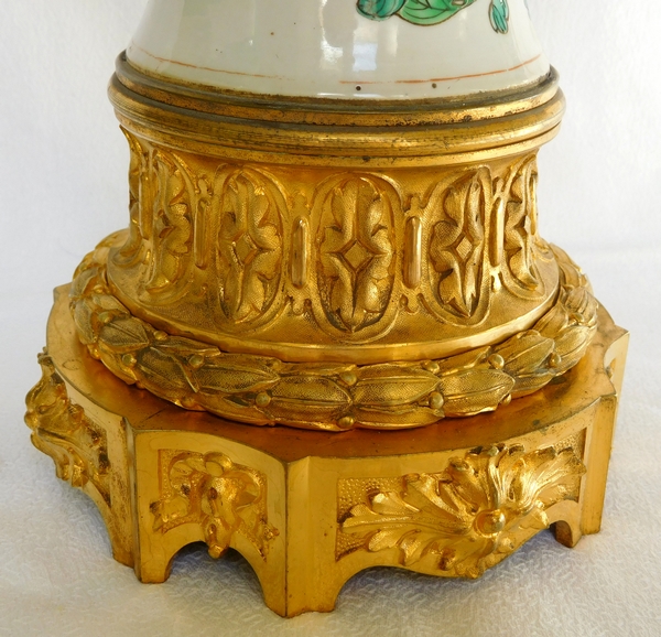 Lampe potiche en porcelaine de Chine, famille rose et bronze doré époque Napoléon III