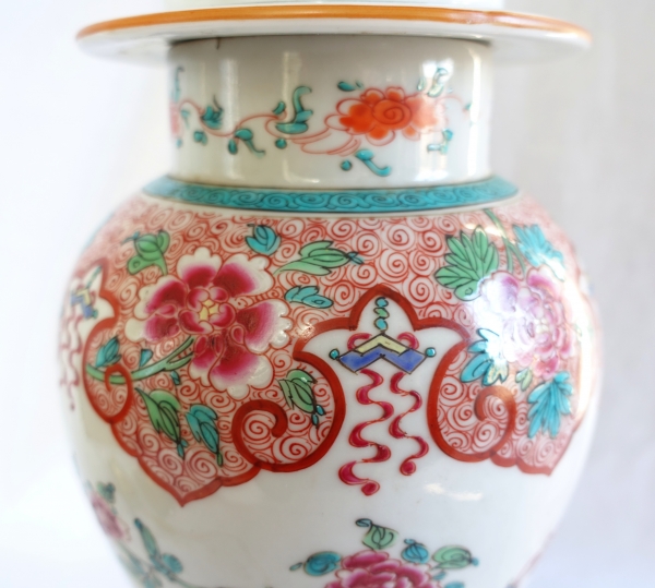 Porcelain and ormolu lamp base, Napoleon III production, China, 19th century