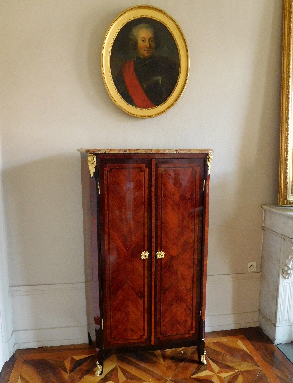 Marquetry wardrobe stamped Guignard  - 18th century