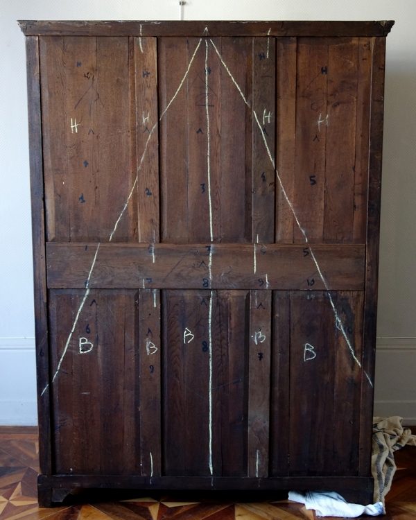 Claude Charles Saunier : grande armoire en marqueterie d'époque Louis XV Transition - estampillée