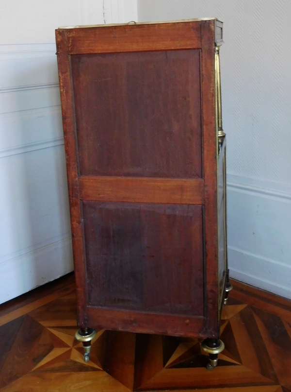 Barbière table de toilette d'époque Louis XVI Directoire en acajou moucheté