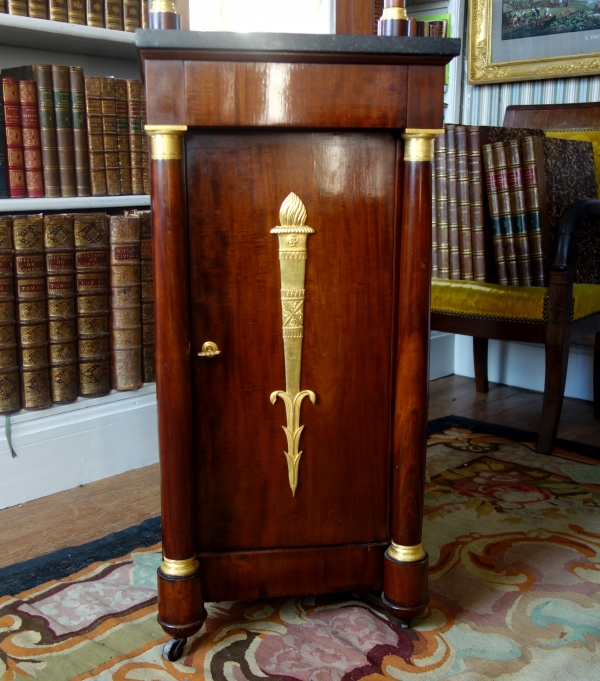 Mahogany & ormolu washstand for a man, Empire period - early 19th century circa 1810