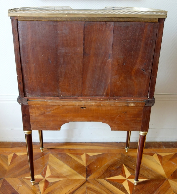 Bureau de dame dit bonheur du jour d'époque Louis XVI Directoire en acajou