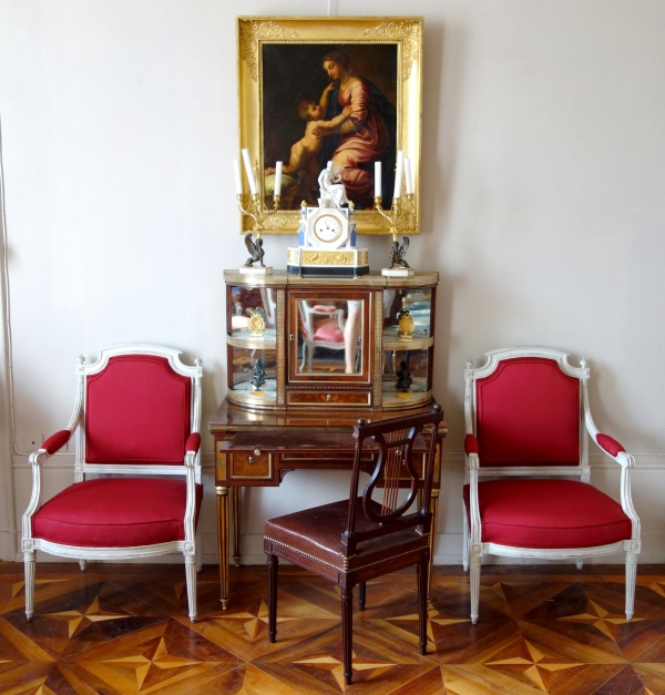 Bureau de dame dit bonheur du jour d'époque Louis XVI Directoire en acajou