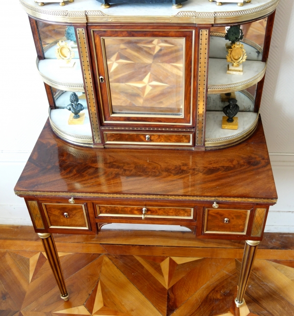 Louis XVI mahogany writing desk for a lady, 18th century