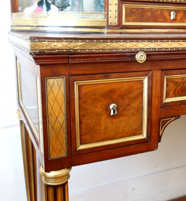 Louis XVI mahogany writing desk for a lady, 18th century