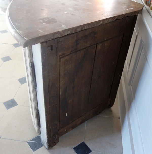 Large Louis XV corner board, 18th century