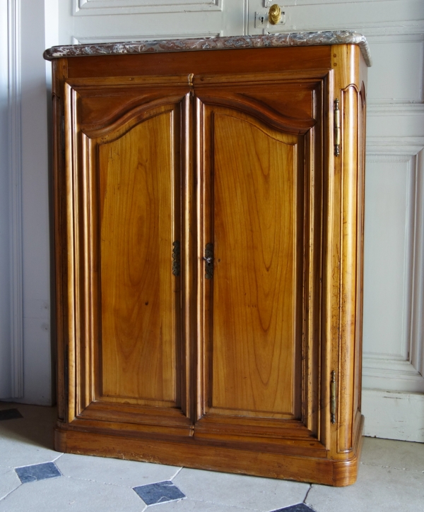Louis XV walnut sideboard, early 18th century