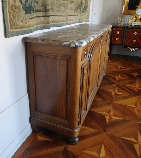 Regency oak hunting sideboard, early 18th century