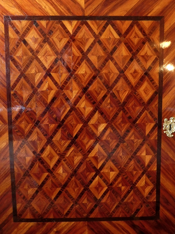 Large Louis XVI rosewood and violet wood marquetry buffet, 18th century