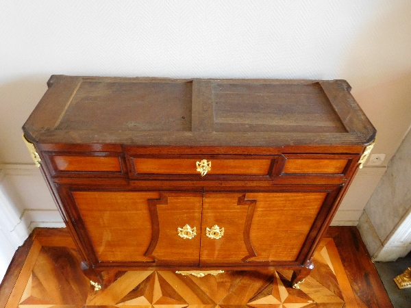 Buffet, commode à portes, meuble d'entre-deux en acajou et bois rose, époque Transition