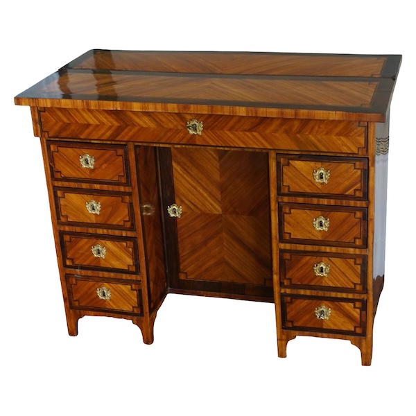 Louis XVI rosewood marquetry writing desk for a child - 18th century