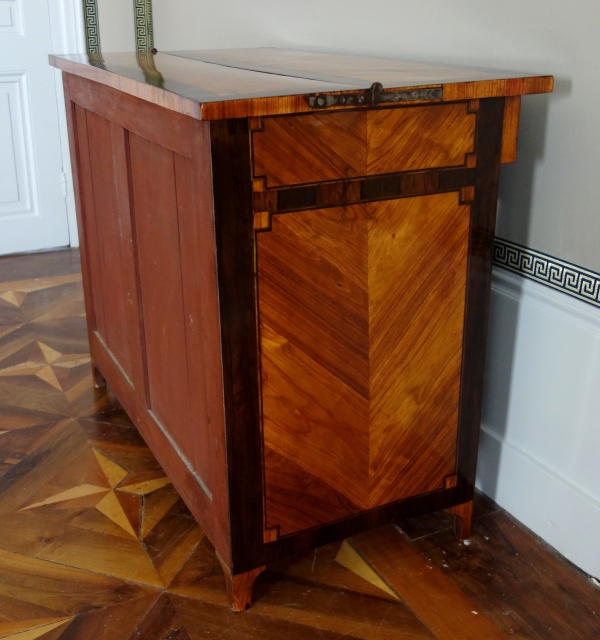 Louis XVI rosewood marquetry writing desk for a child - 18th century