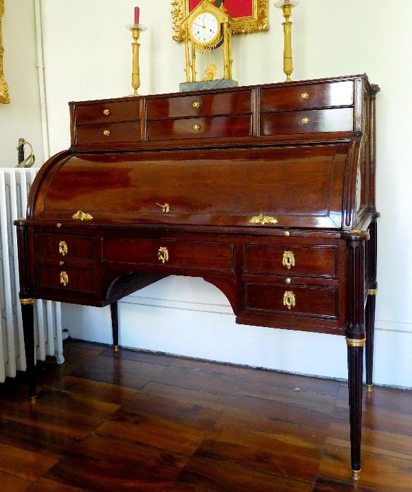 Louis XVI period mahogany and ormolu cylinder desk - France circa 1780