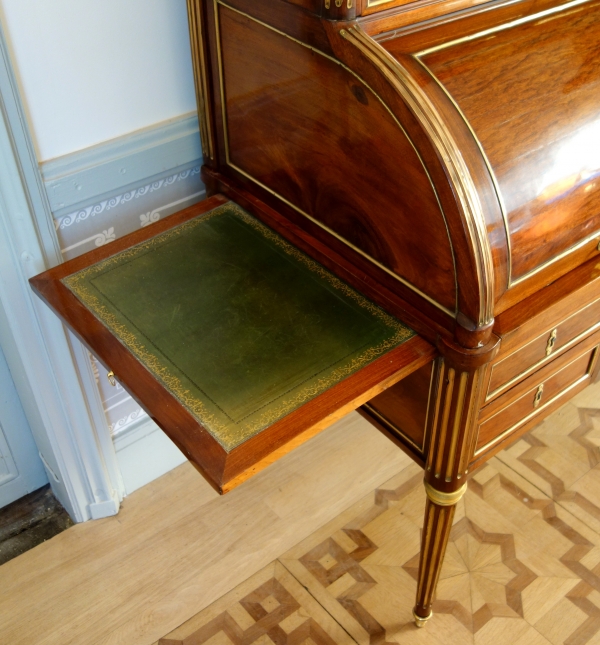 Louis XVI mahogany cylinder desk, late 18th century