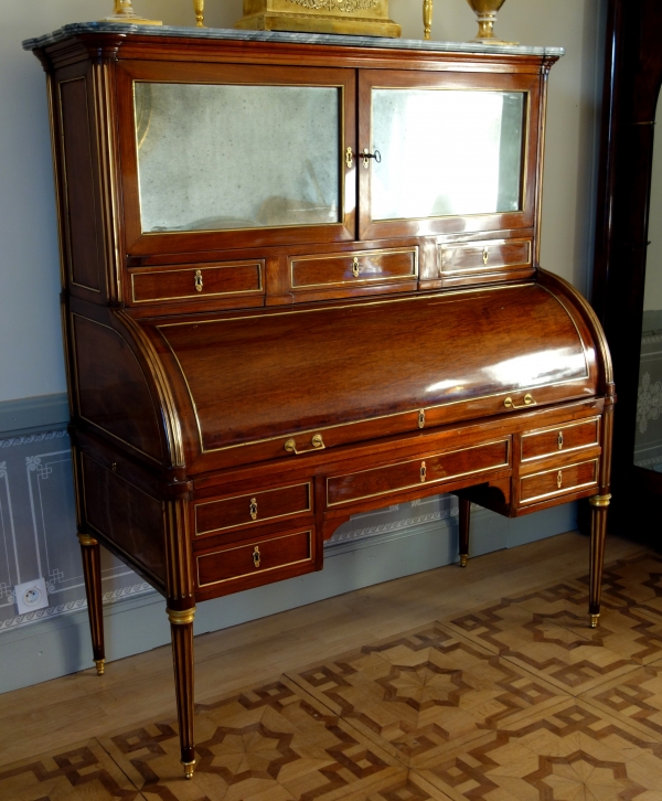 Louis XVI mahogany cylinder desk, late 18th century