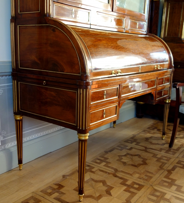 Louis XVI mahogany cylinder desk, late 18th century