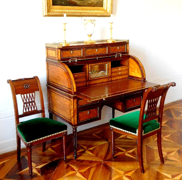 Bureau cylindre en citronnier et acajou, fin de l'époque Louis XVI