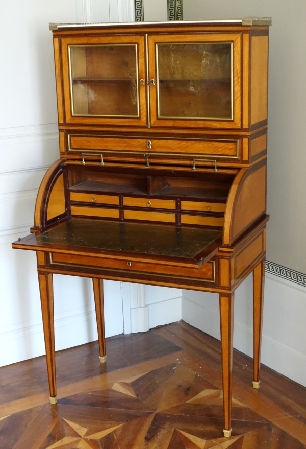 Bureau cylindre en citronnier et acajou, fin de l'époque Louis XVI