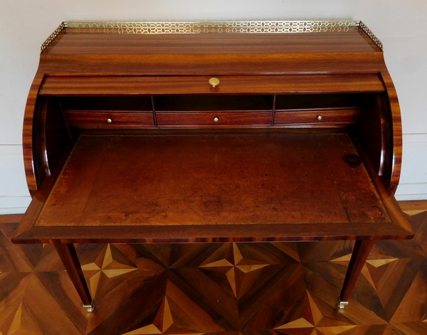 Louis XVI mahogany cylinder desk stamped Macret, circa 1780