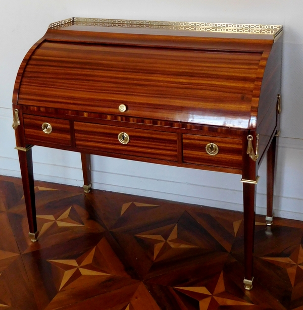 Louis XVI mahogany cylinder desk stamped Macret, circa 1780