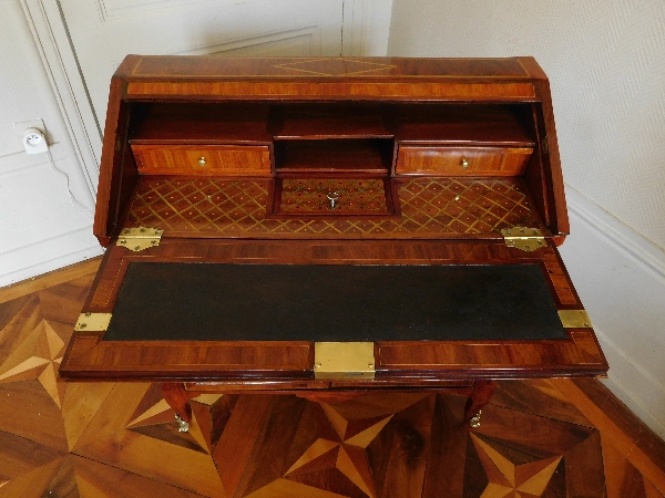 Topino : marquetry writing desk, Transition period - 18th century - stamped