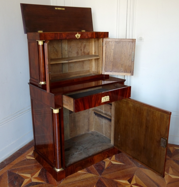 Meuble cabinet à secrets d'époque Empire en acajou et bronze doré au mercure