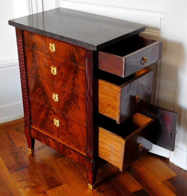 Louis XVI mahogany chest of drawers, side opening, France late 18th century